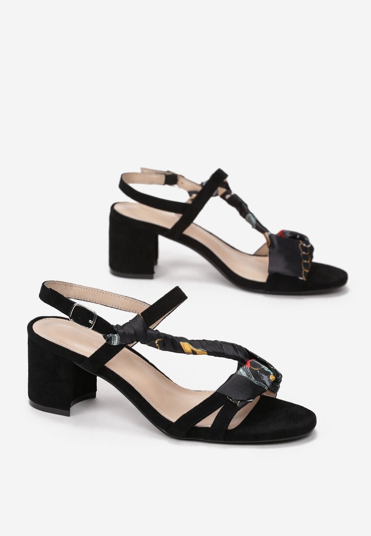 Czarne sandały na słupku Alvega