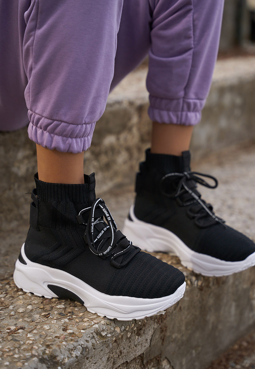 Czarne sneakersy wysokie Karrie