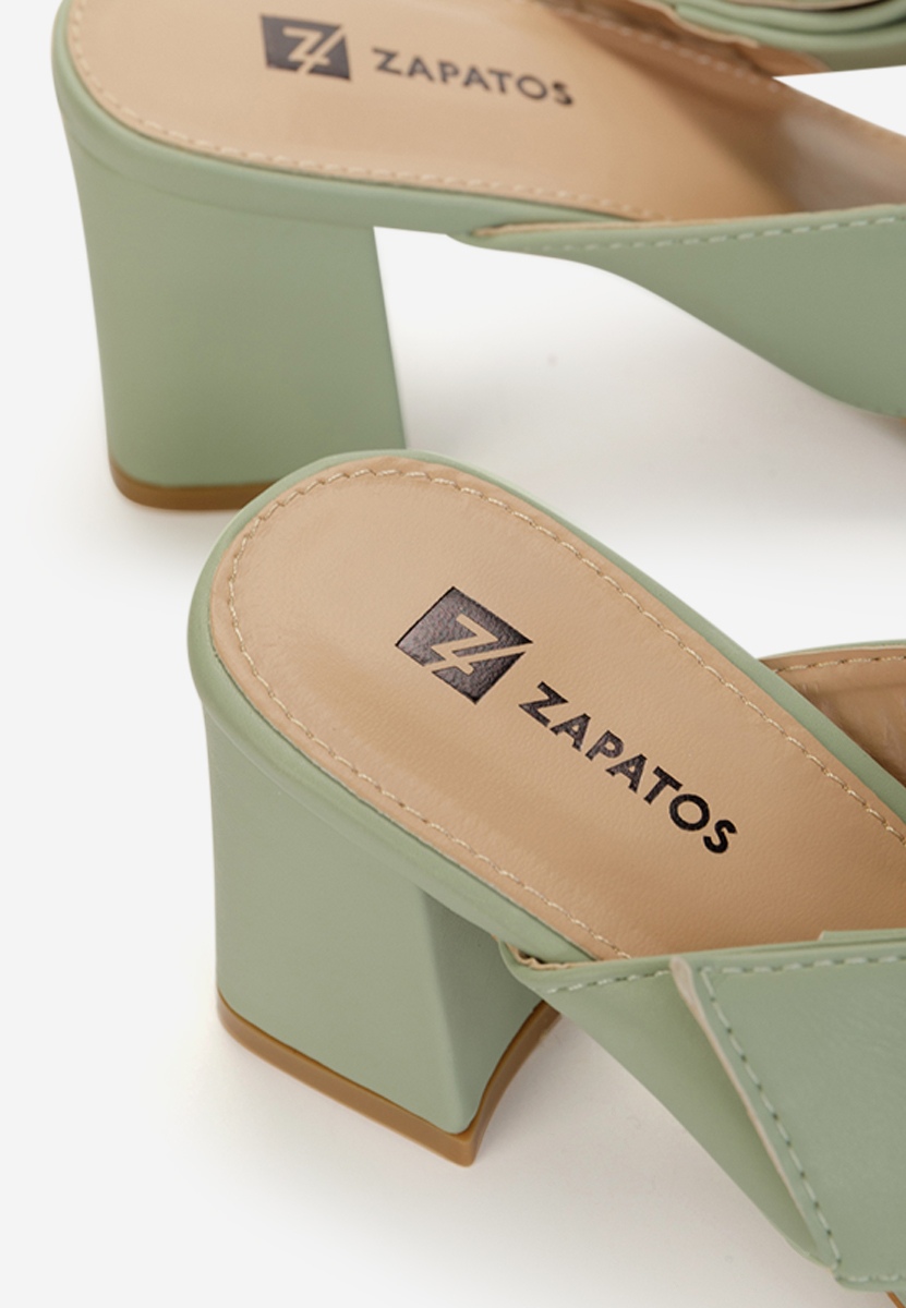 Zielone klapki na obcasie Berieda