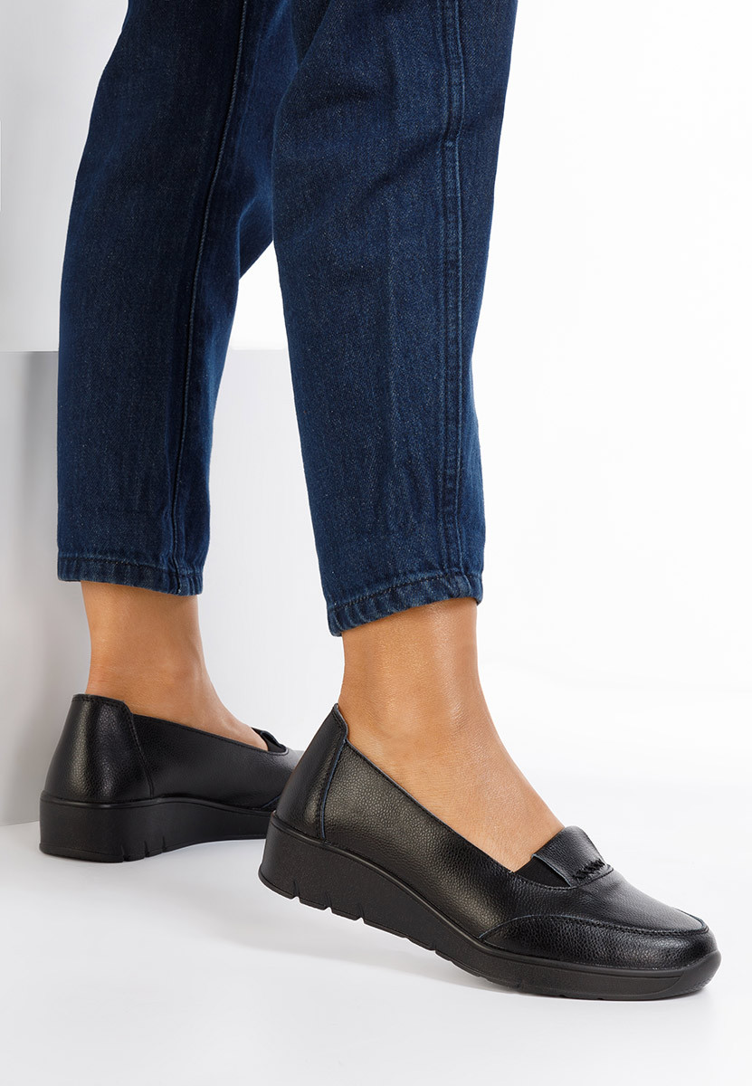 Czarne skórzane mokasyny Sandira