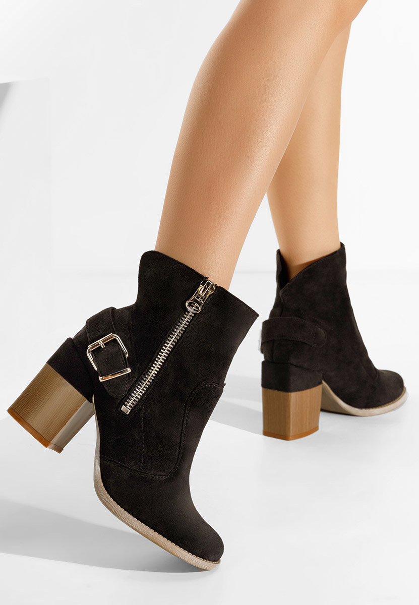 Czarne botki damskie na słupku Laroya