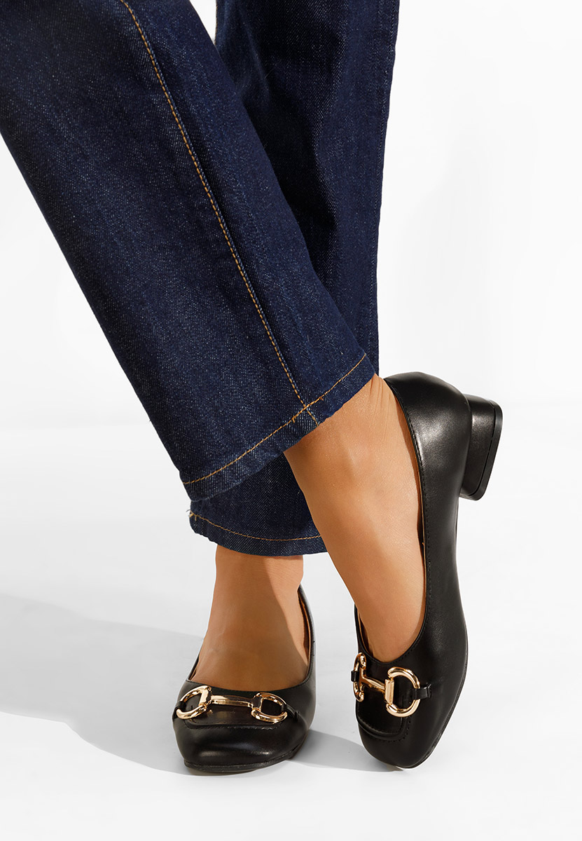 Czarne czółenka na niskim obcasie Escana