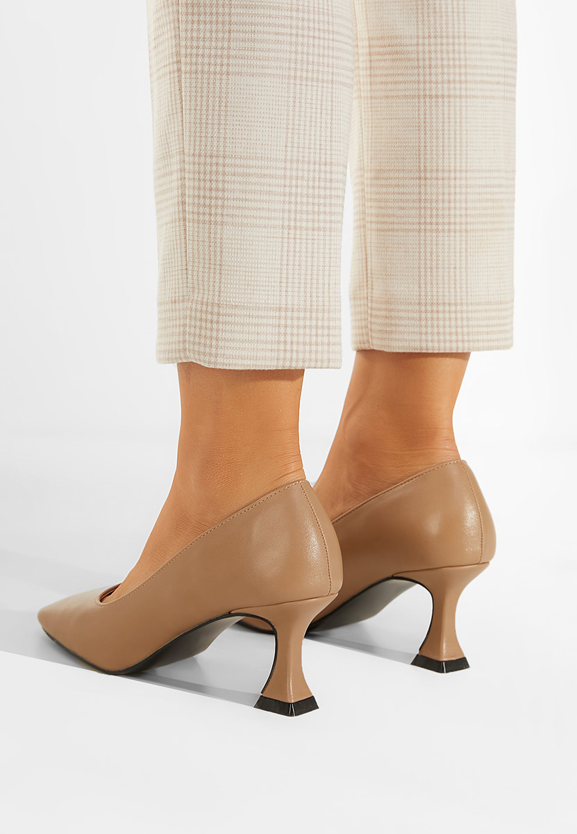 Khaki czółenka na słupku Quintana