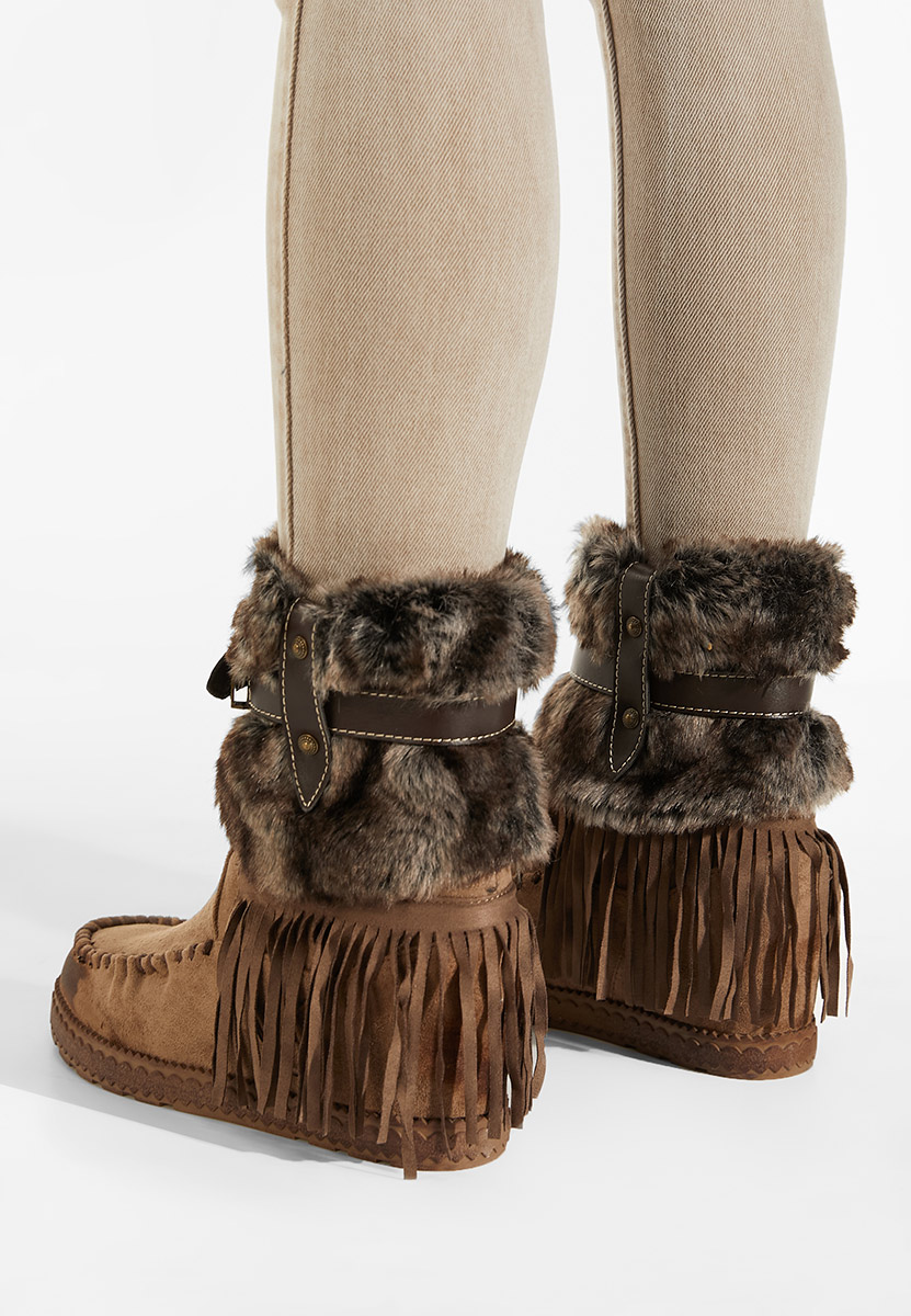 Brązowe kozaki na koturnie Pavia Brązowe kozaki na koturnie Pavia