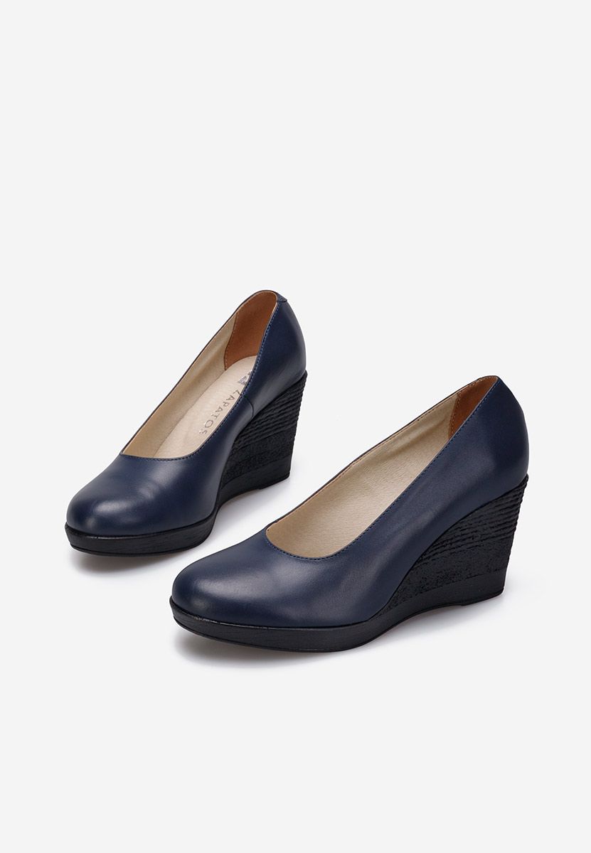 Granatowe czółenka na koturnie Zolia