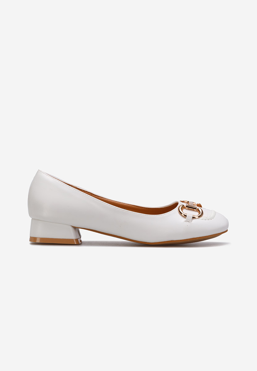 Białe czółenka na niskim obcasie Escana