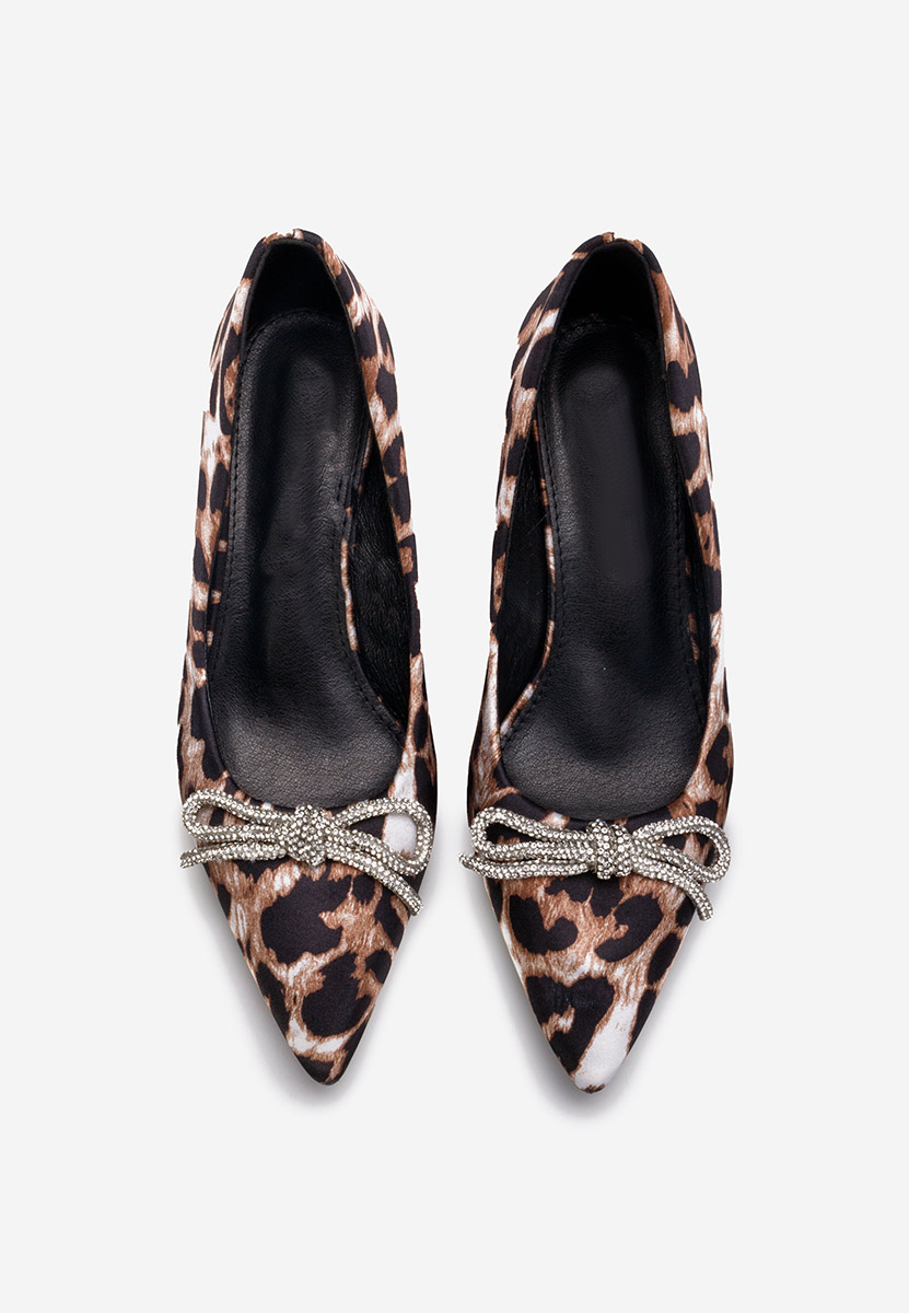 Panterkowe czółenka na słupku Abigale