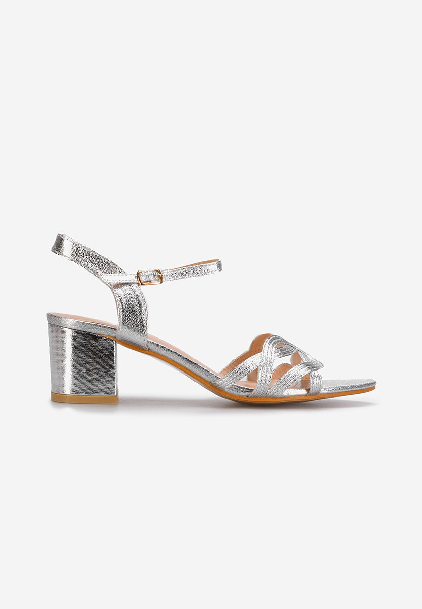 Srebrne sandały na słupku Myla