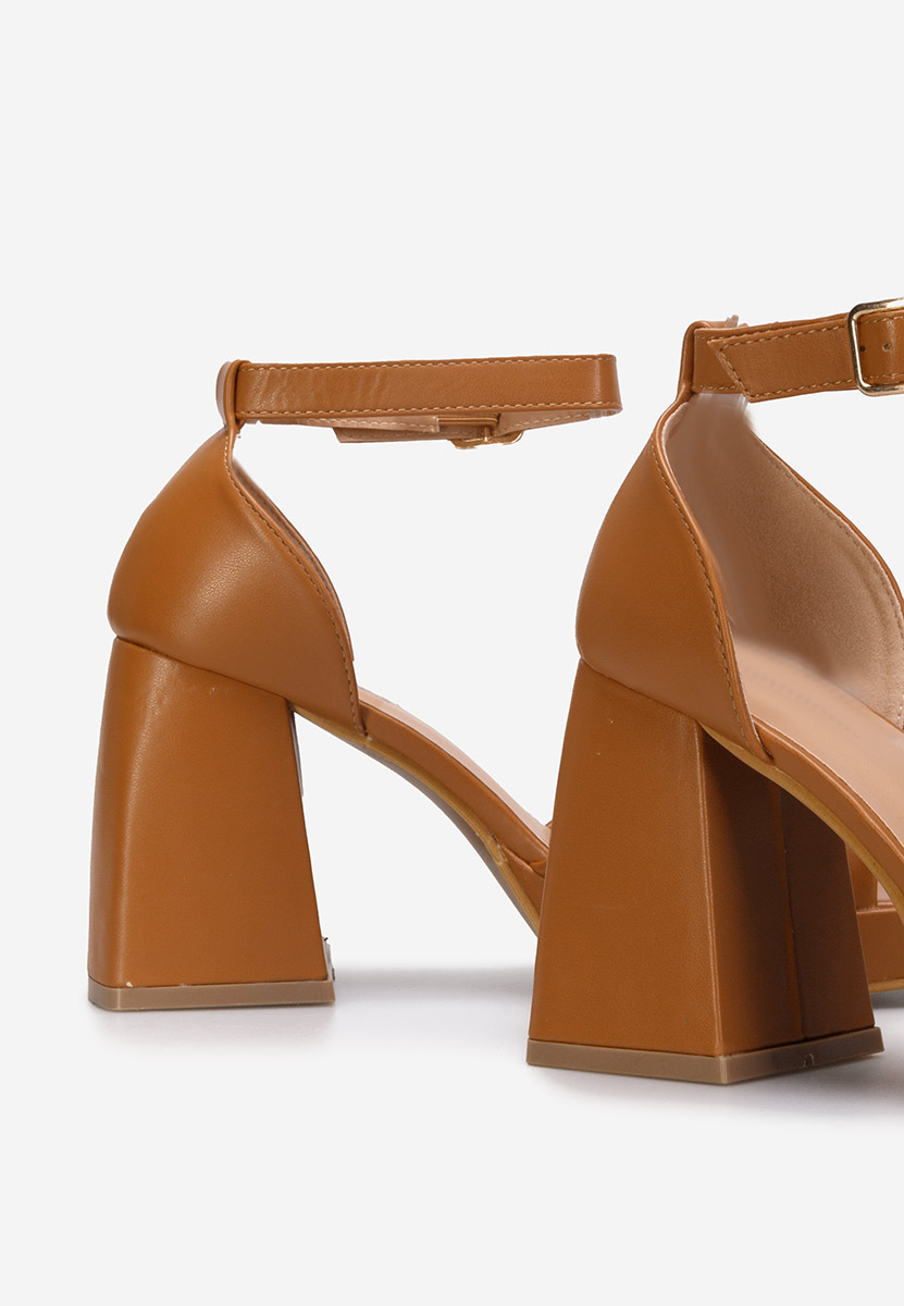 Camelowe sandały na słupku Alexaria V2