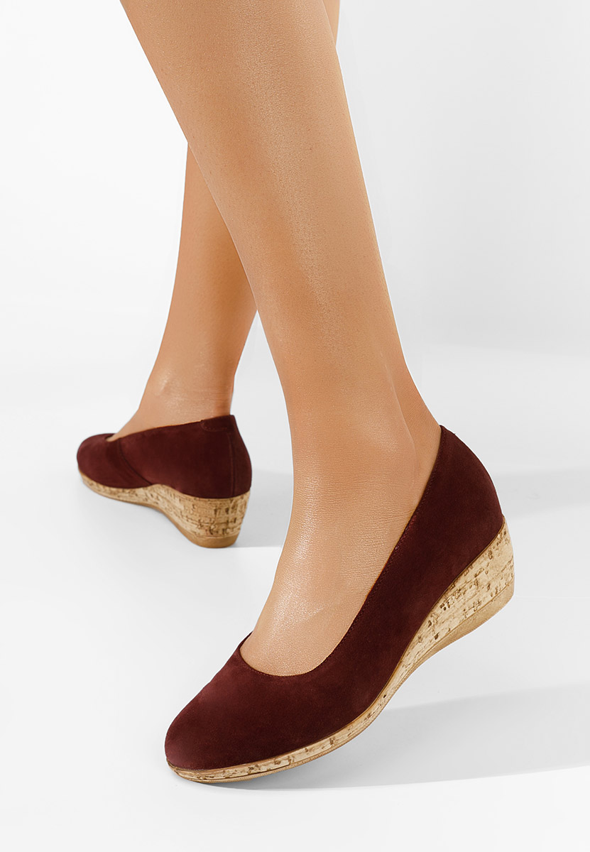 Bordowe czółenka na koturnie Sonia