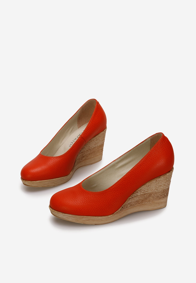 Pomarańczowe czółenka na koturnie Zola