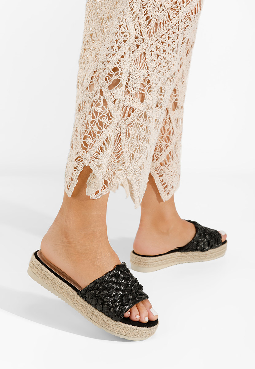 Czarne klapki basenowe damskie Zocca