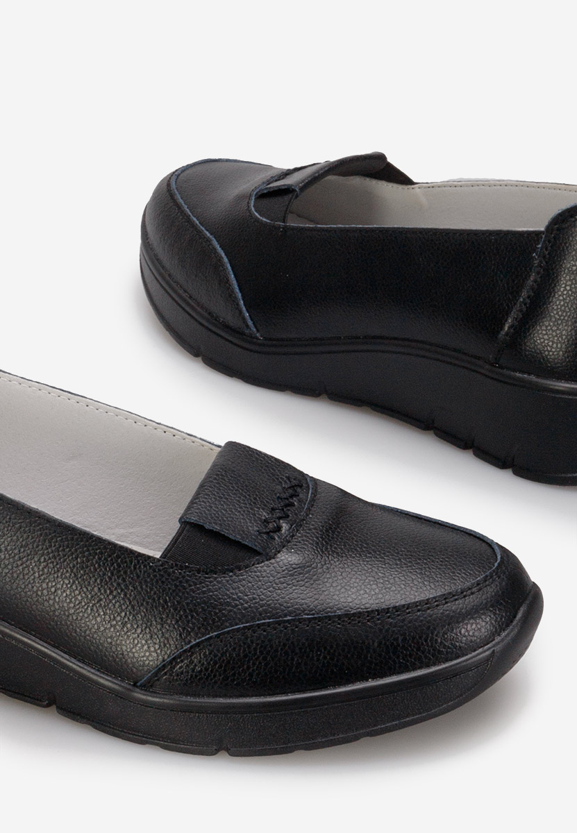 Czarne skórzane mokasyny Sandira