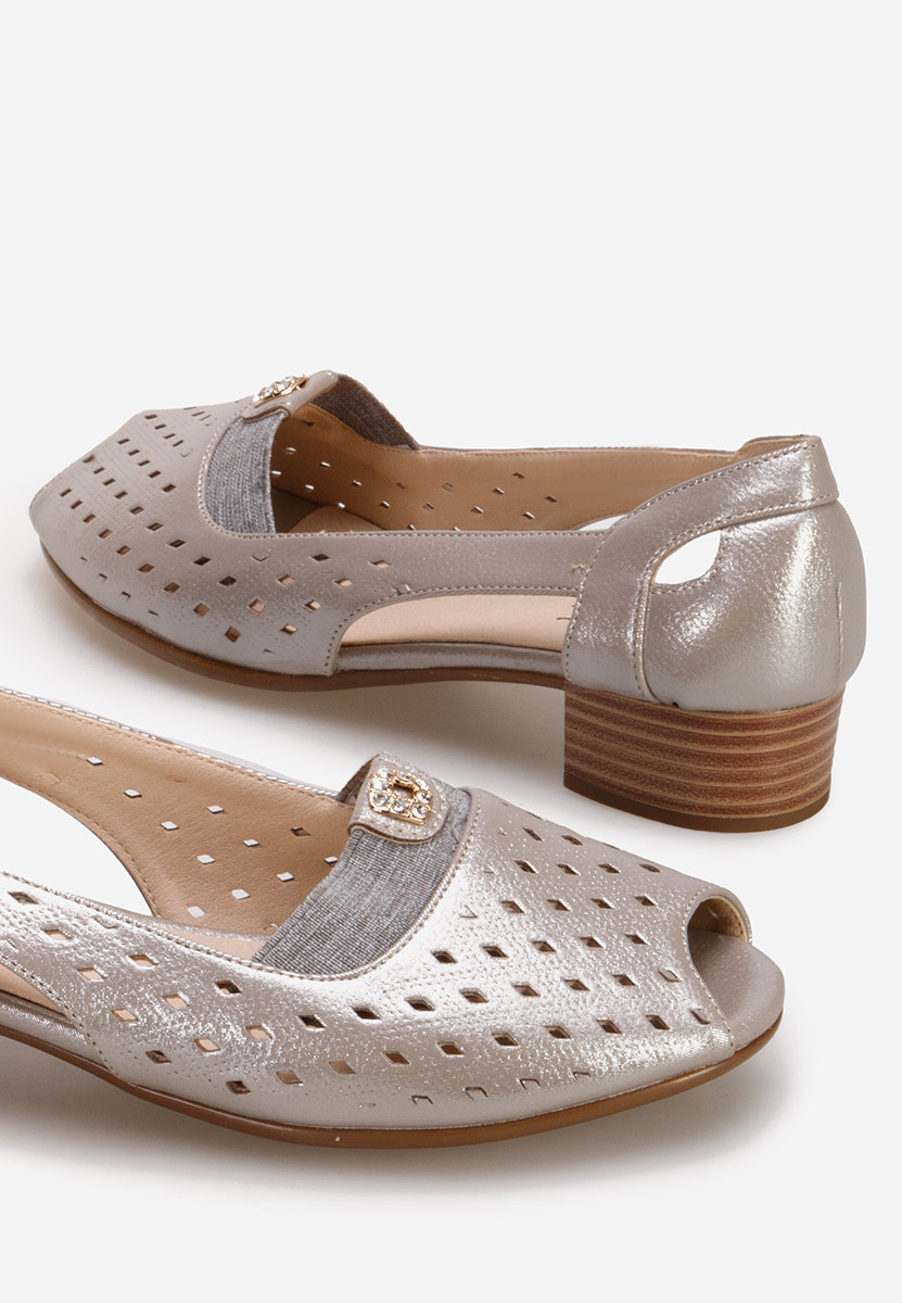 Srebrne czółenka na niskim obcasie Althena