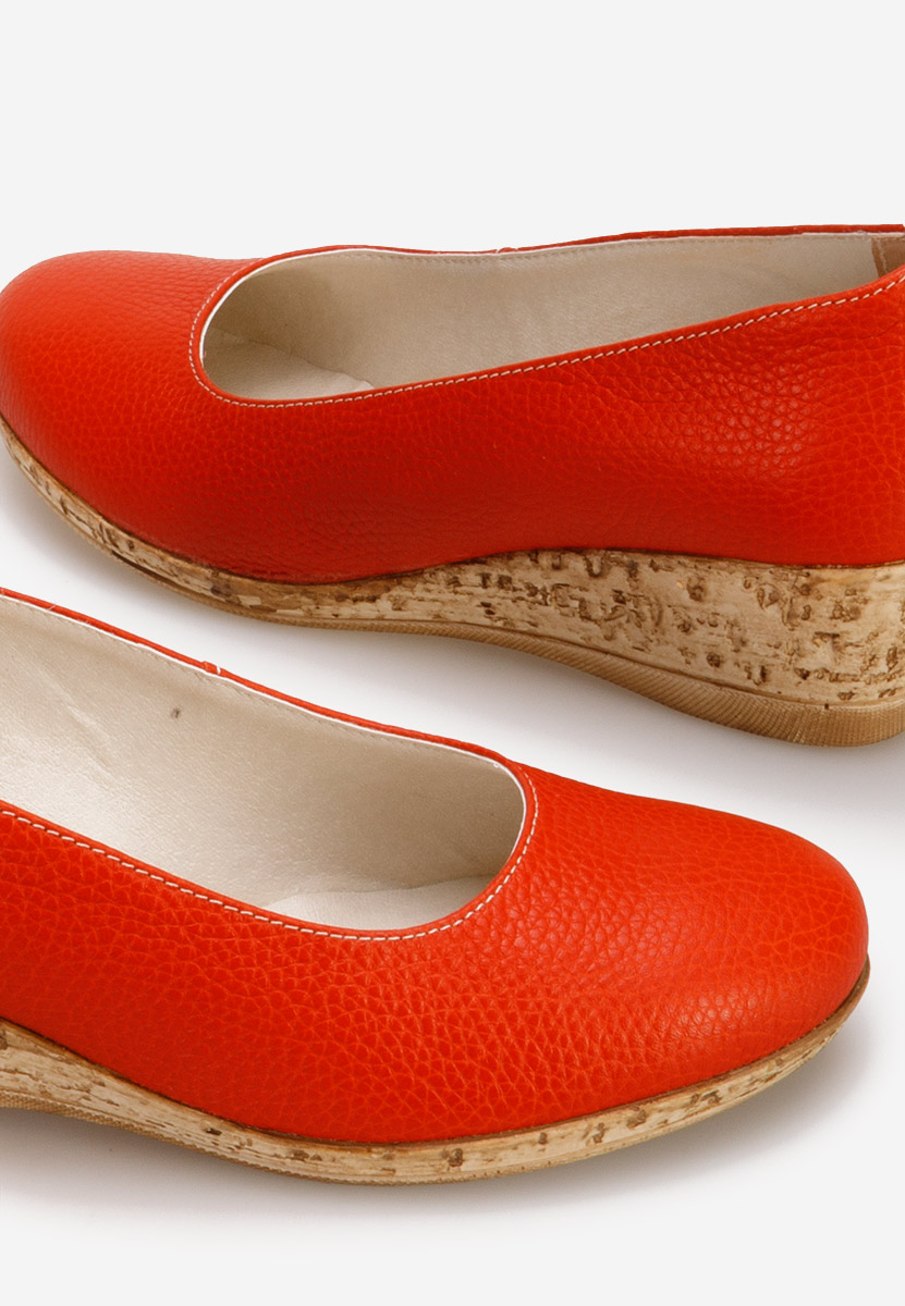 Pomarańczowe czółenka na koturnie Sonia V3