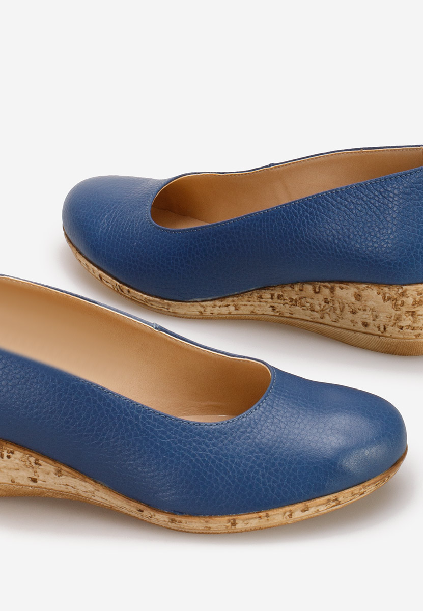 Granatowe czółenka na koturnie Sonia V3