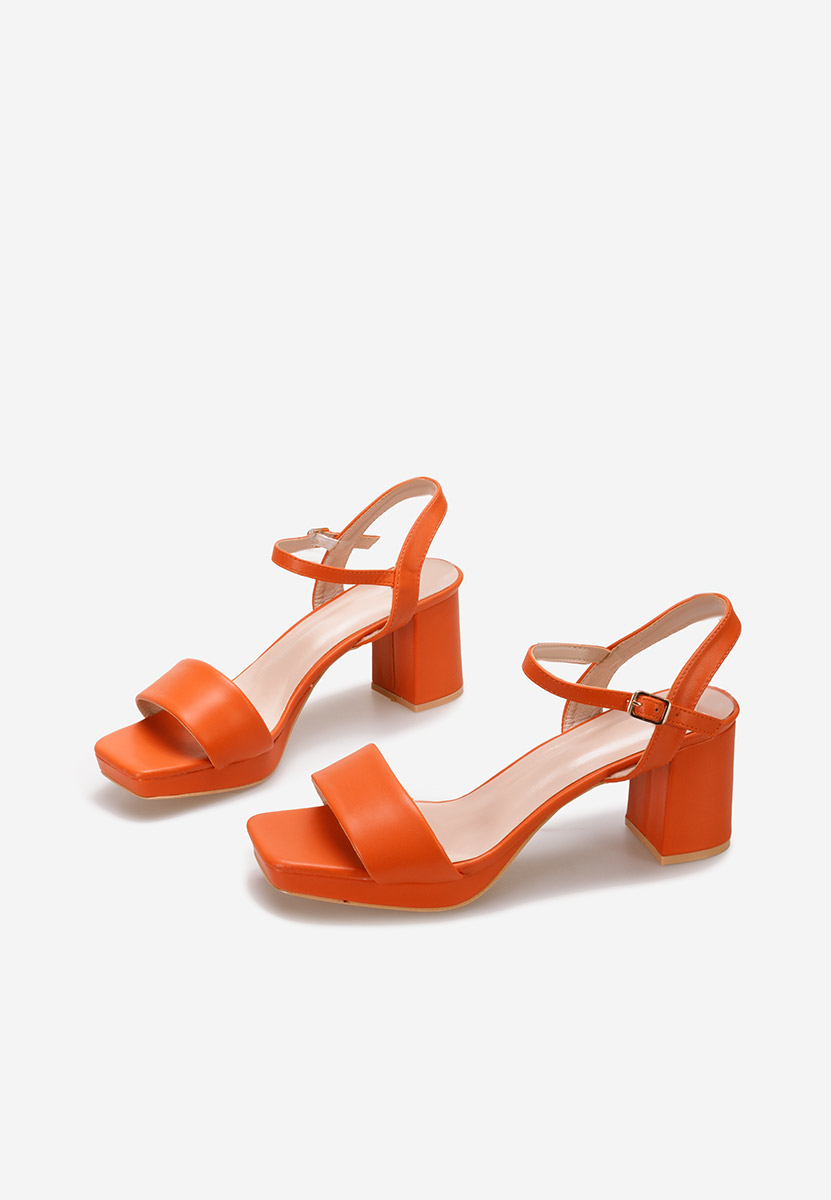 Pomarańczowe sandały na słupku Kaelyn