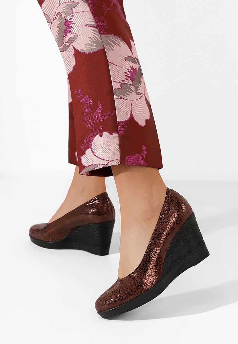 Bordowe czółenka na koturnie Zolia