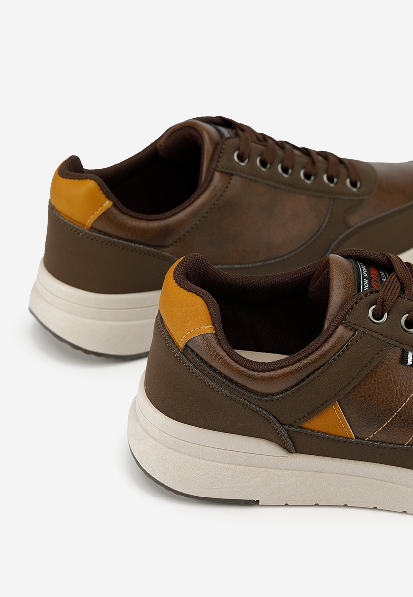 Brązowe sneakersy męskie Freeman