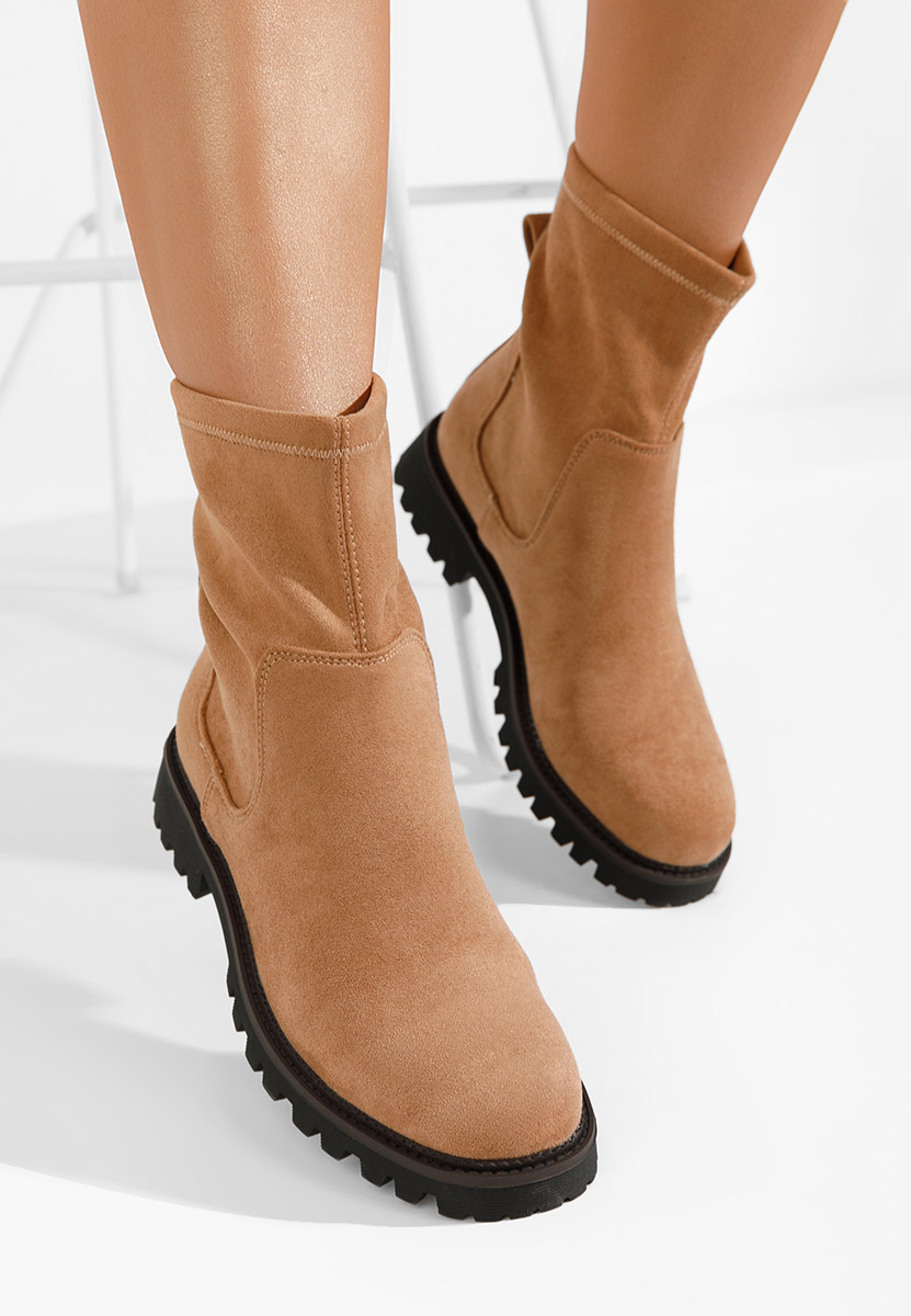 Camelowe botki płaskie Javana