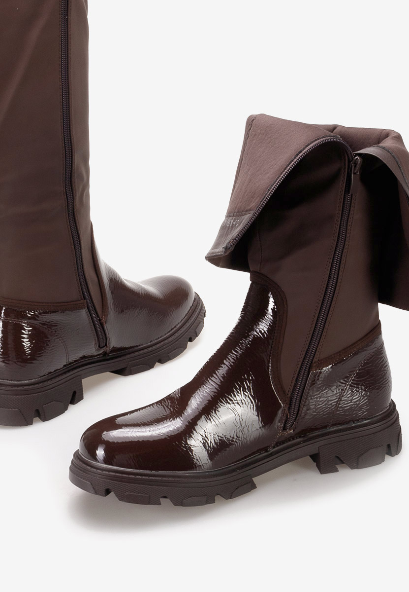 Brązowe kozaki płaskie Cumbia