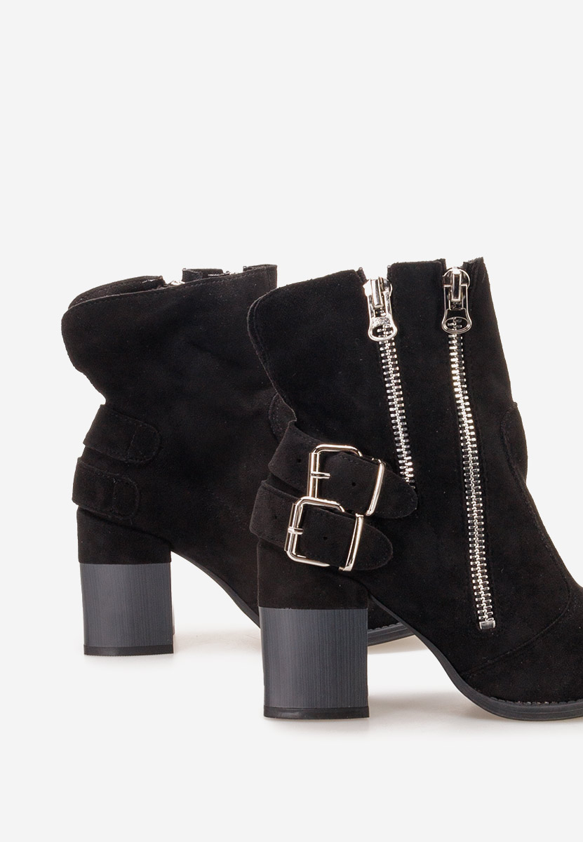 Czarne botki na słupku Laroya V4