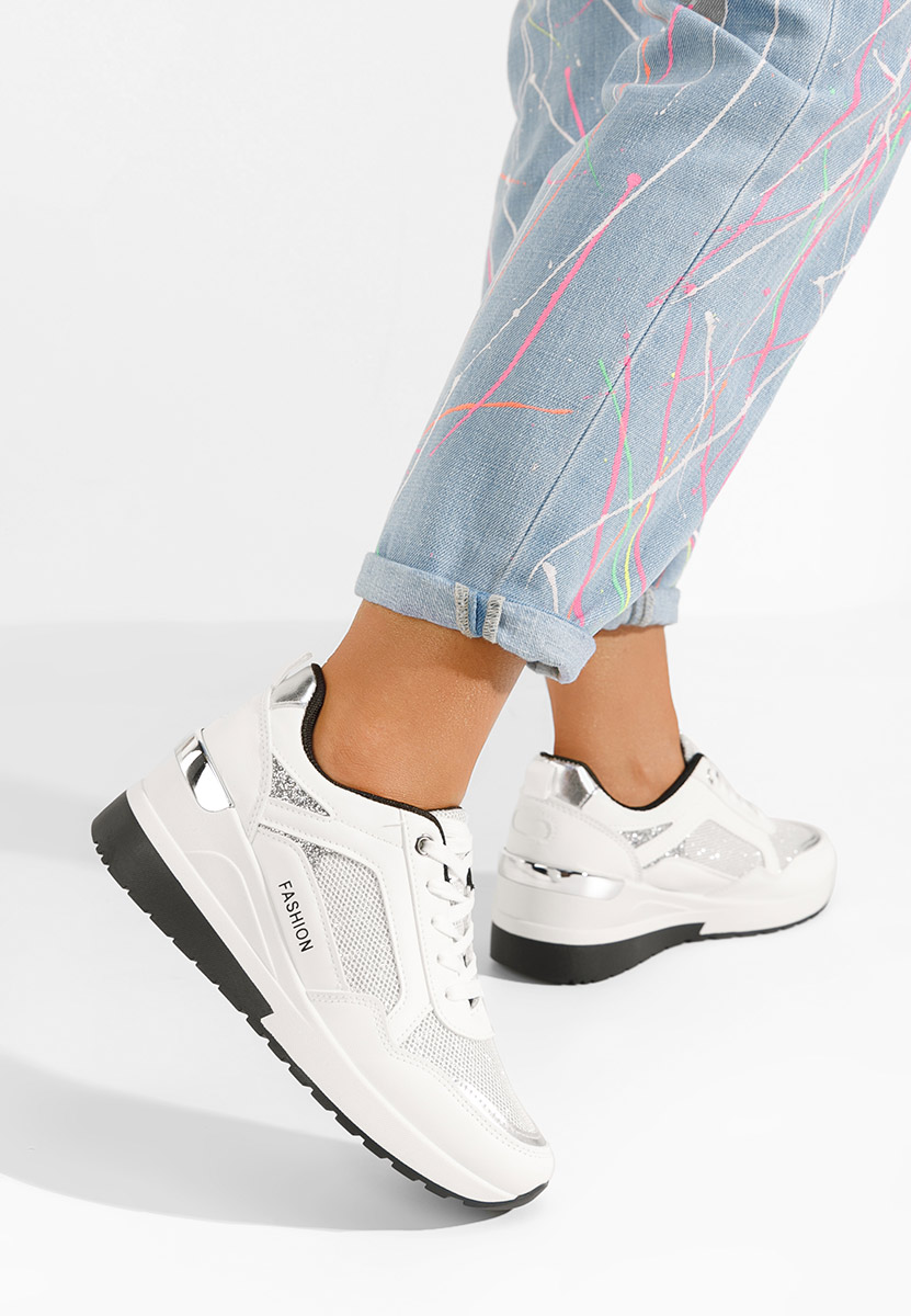 Białe sneakersy na koturnie Setora