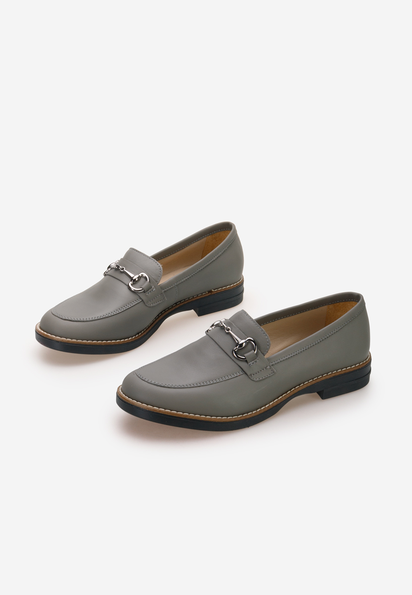 Szare loafers damskie Evadne