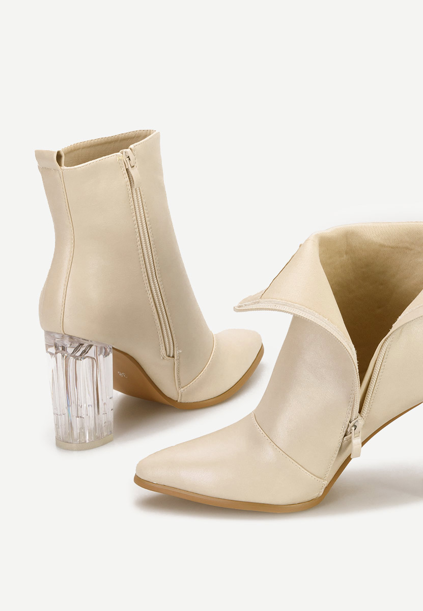 Beżowe botki na słupku Arilea
