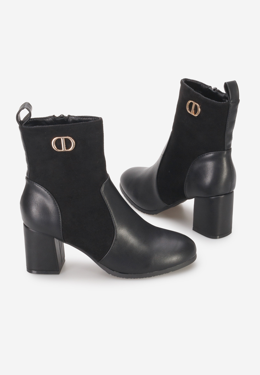 Czarne botki na słupku Sariah