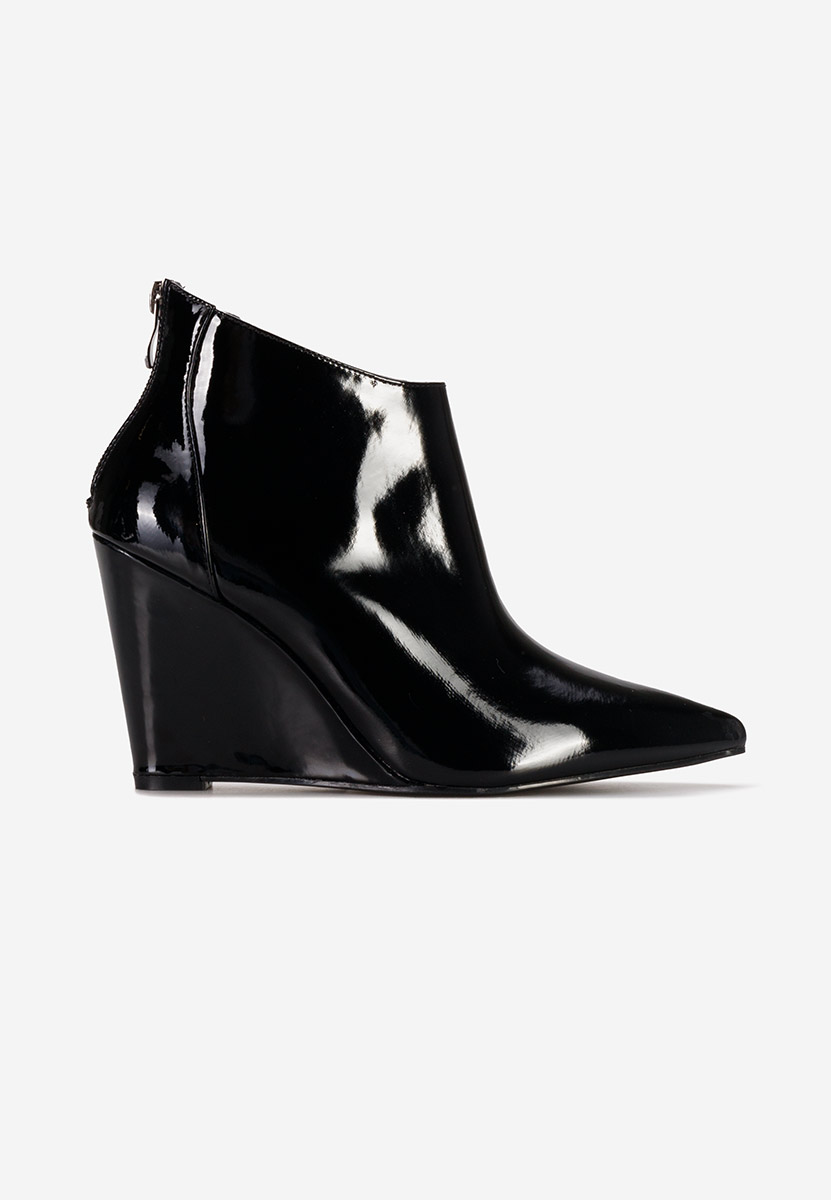 Czarne botki na koturnie Shenna