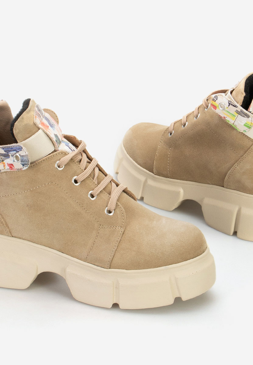 Beżowe botki damskie skórzane Saeva V2