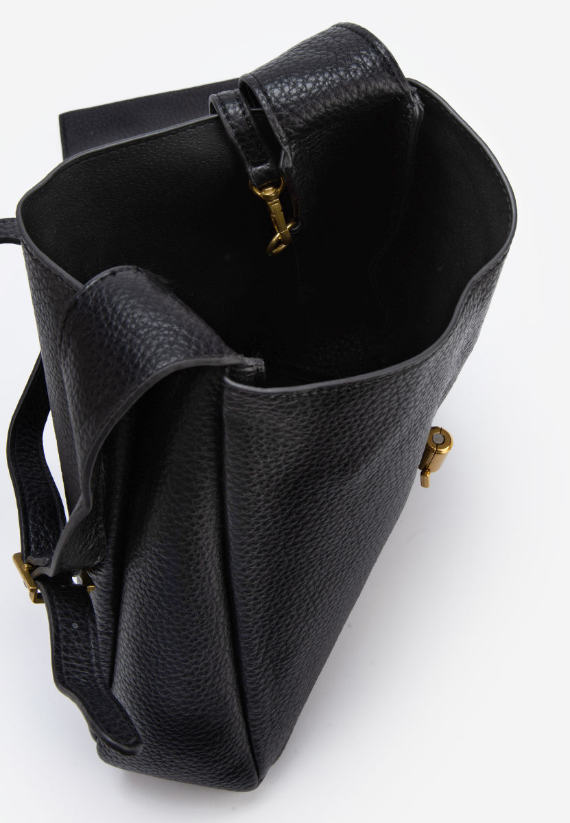 Czarna torebka hobo Nesana