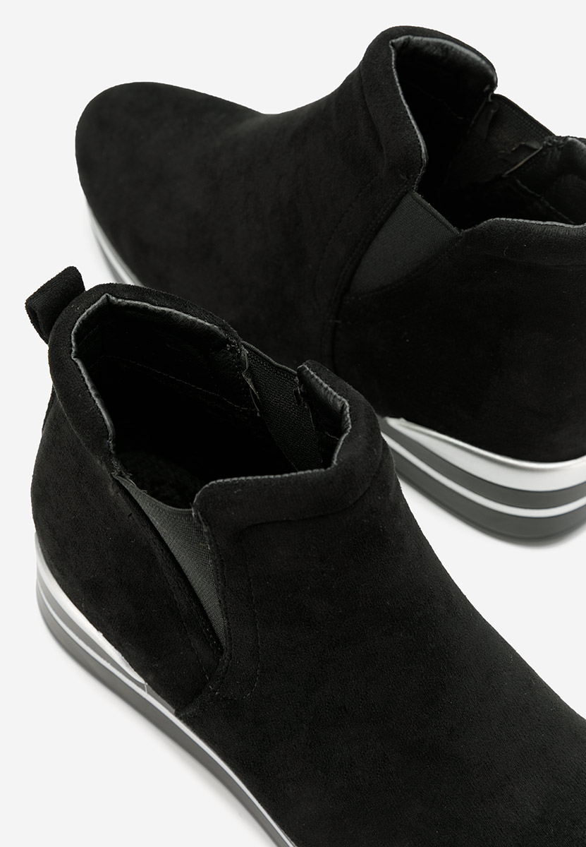 Czarne sneakersy damskie na koturnie Sanera