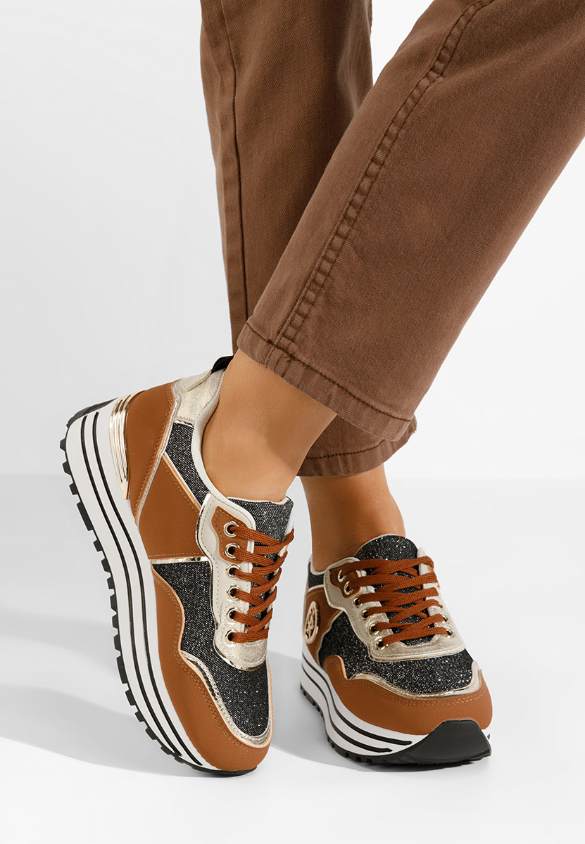 Camelowe sneakersy na platformie Eranova