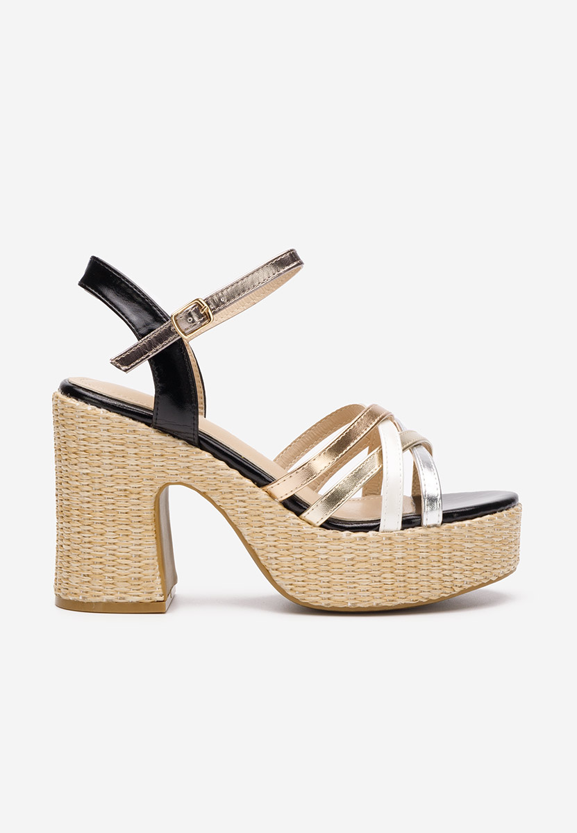 Czarne sandały na słupku i platformie Alca