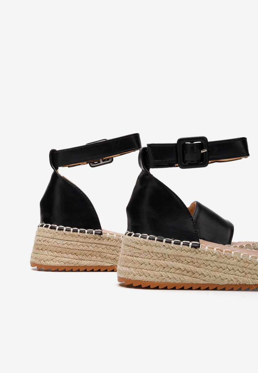 Czarne espadryle na koturnie Vicky