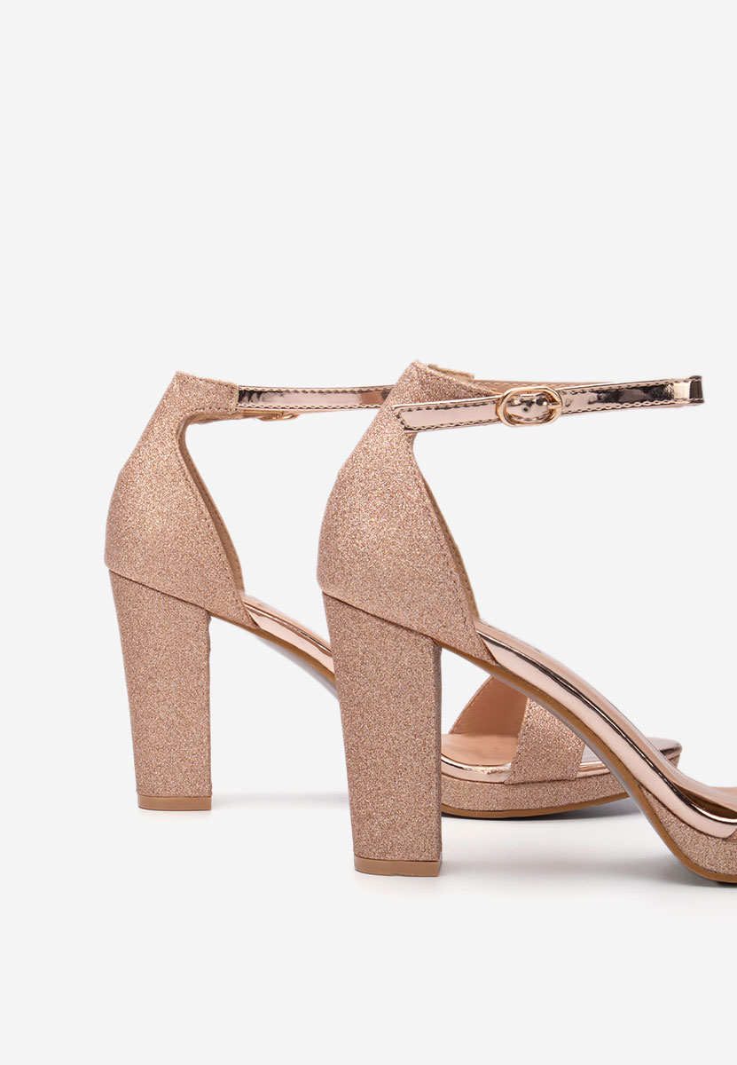 Szampańskie eleganckie sandały Lamisa