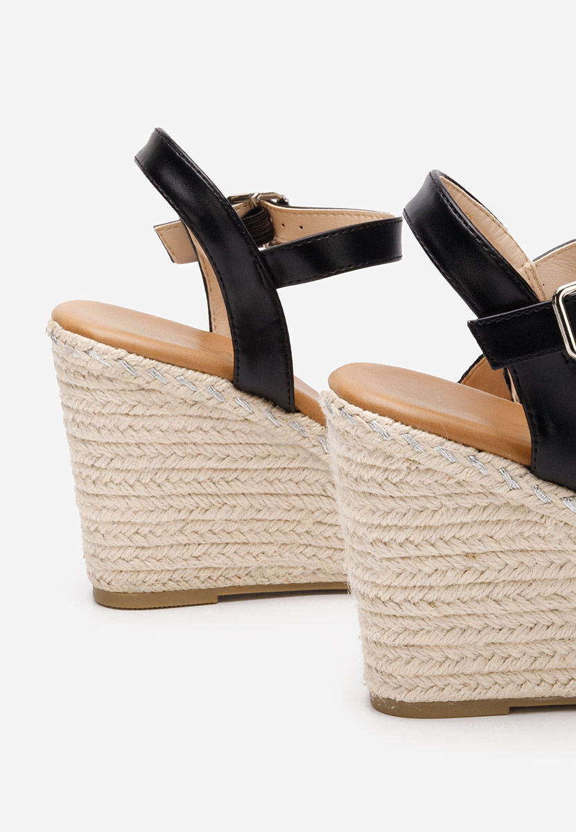 Czarne espadryle na koturnie Messie