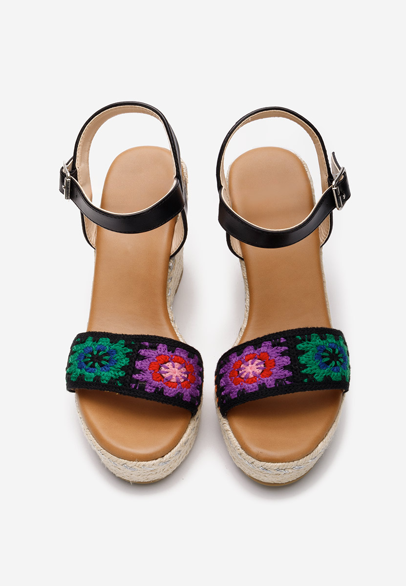 Czarne espadryle na koturnie Messie