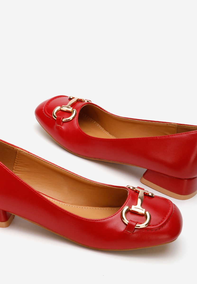 Czerwone czółenka na niskim obcasie Escana