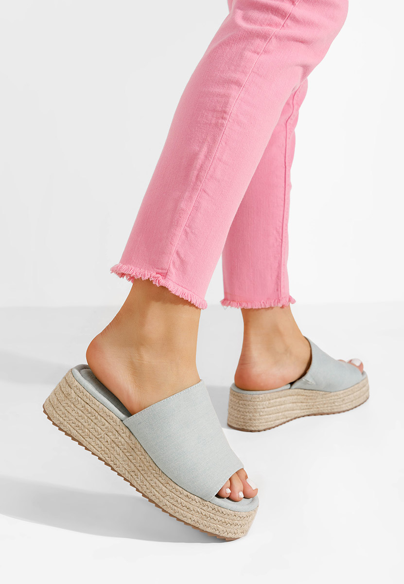 Niebieski klapki na platformie Sitema