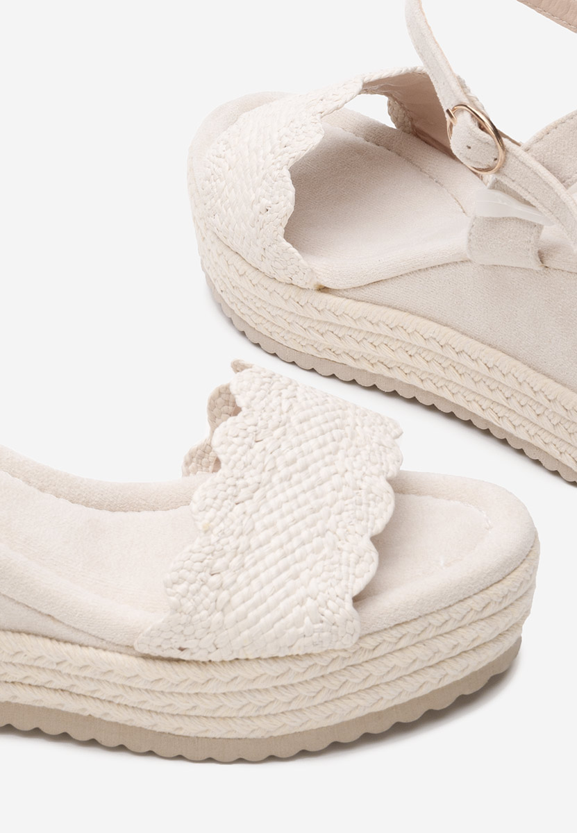 Białe sandały na koturnie Miliana