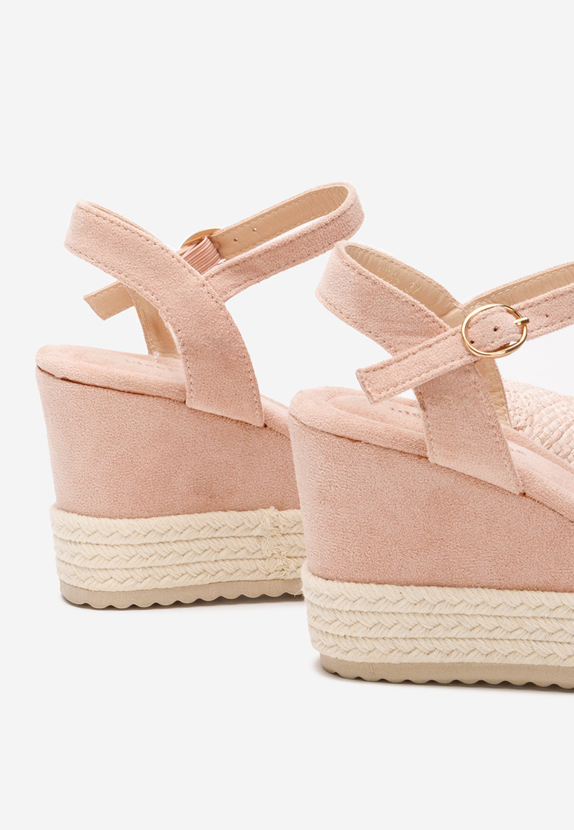 Różowe sandały na koturnie Miliana