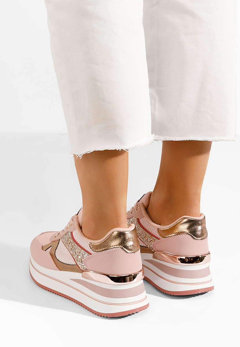 Różowe sneakersy na platformie Camora