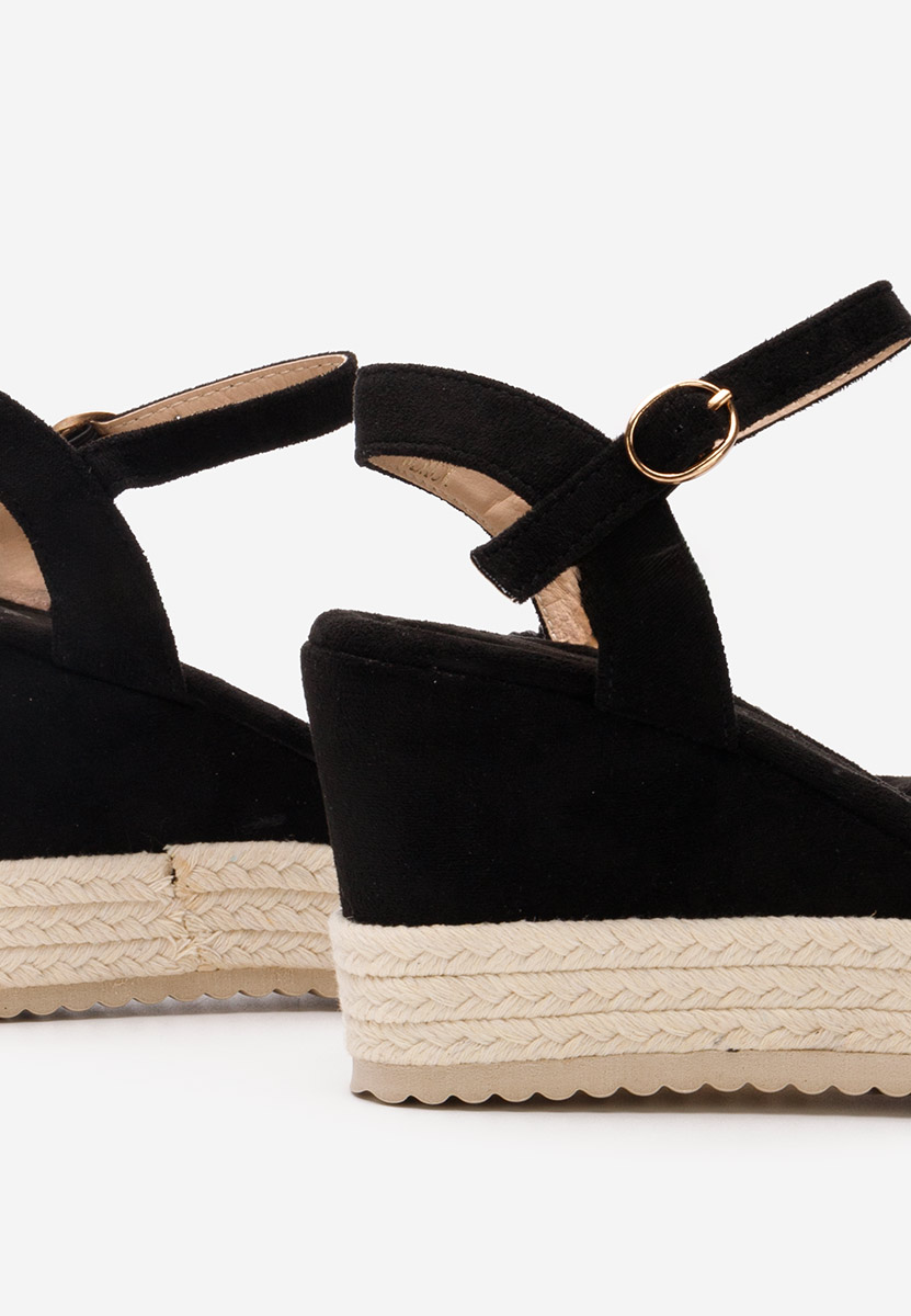 Czarne sandały na koturnie Miliana