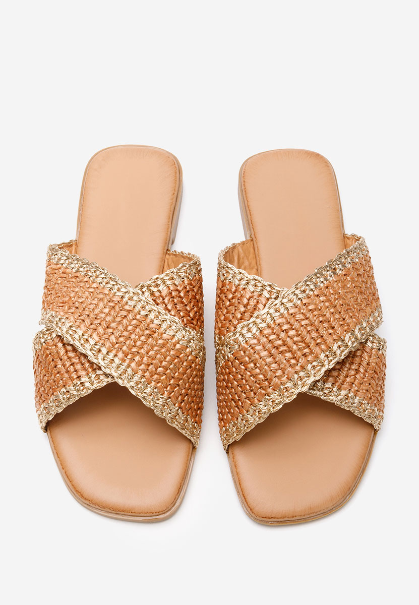 Camelowe klapki płaskie Jamira