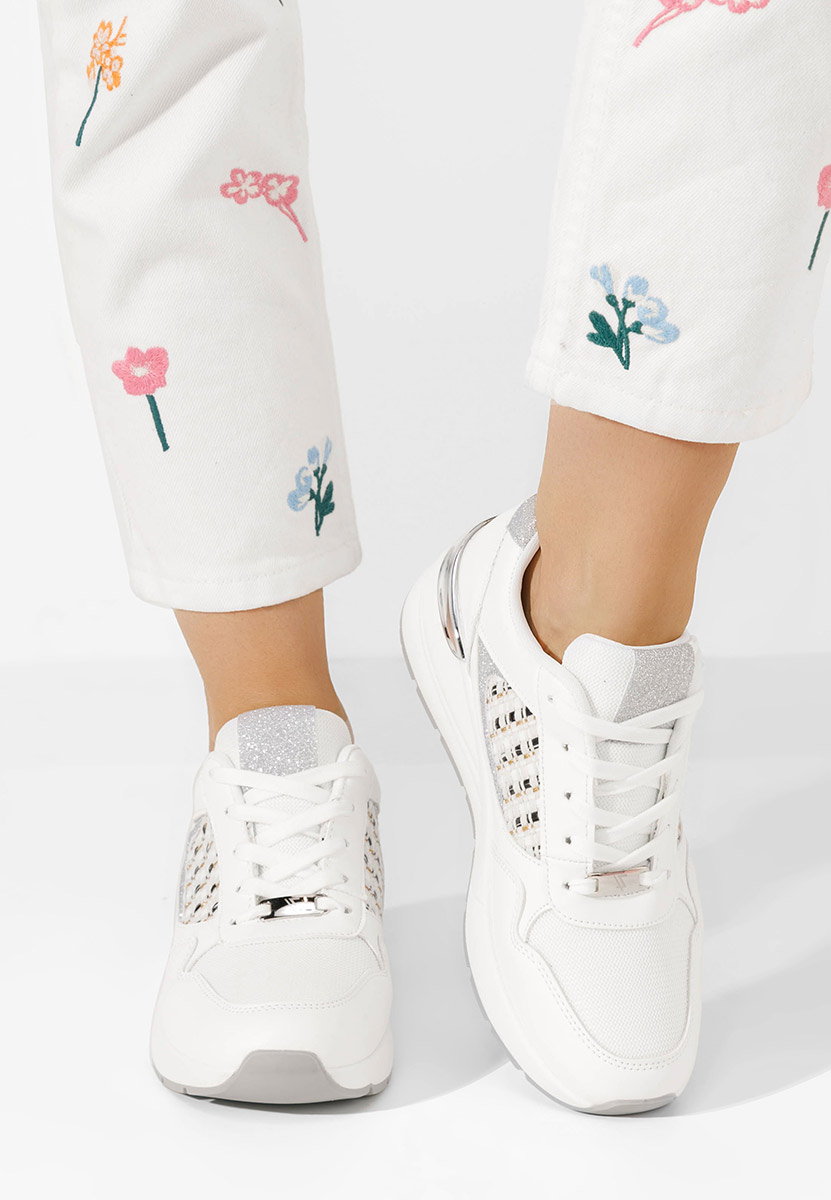 Białe sneakersy na koturnie Brynda