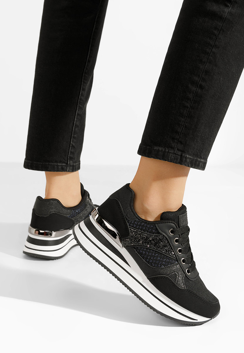 Czarne sneakersy na koturnie Camora