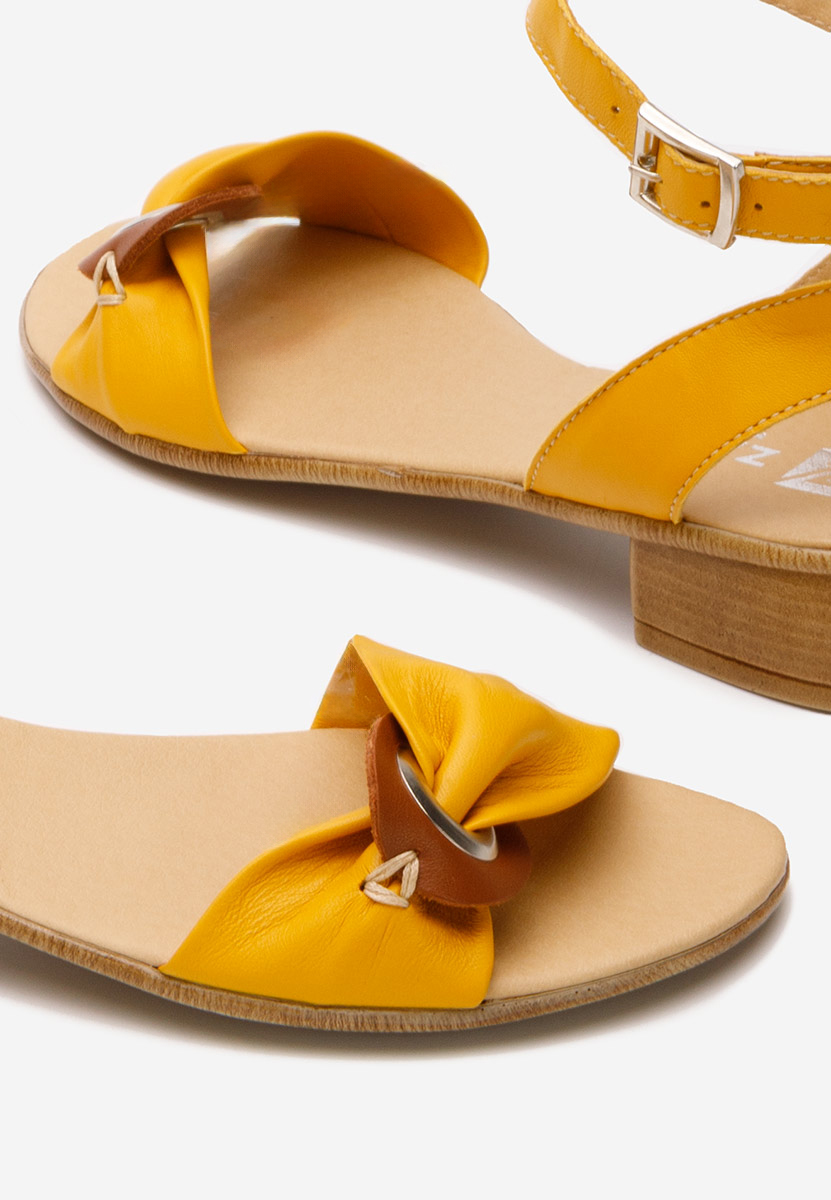 Żółte sandały damskie skórzane Vestina